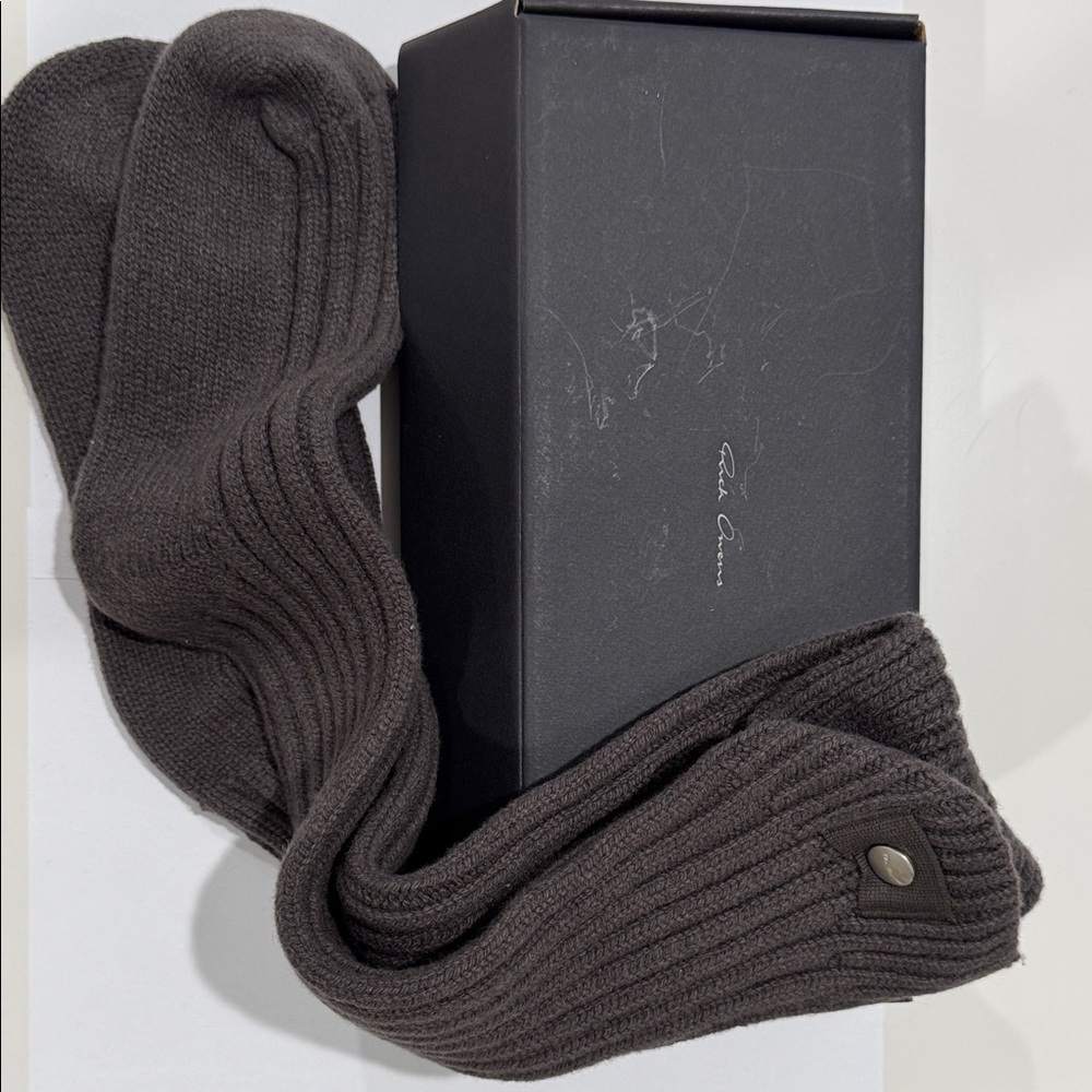Rick Owens Men's Dark Gray Ribbed Cashmere Socks